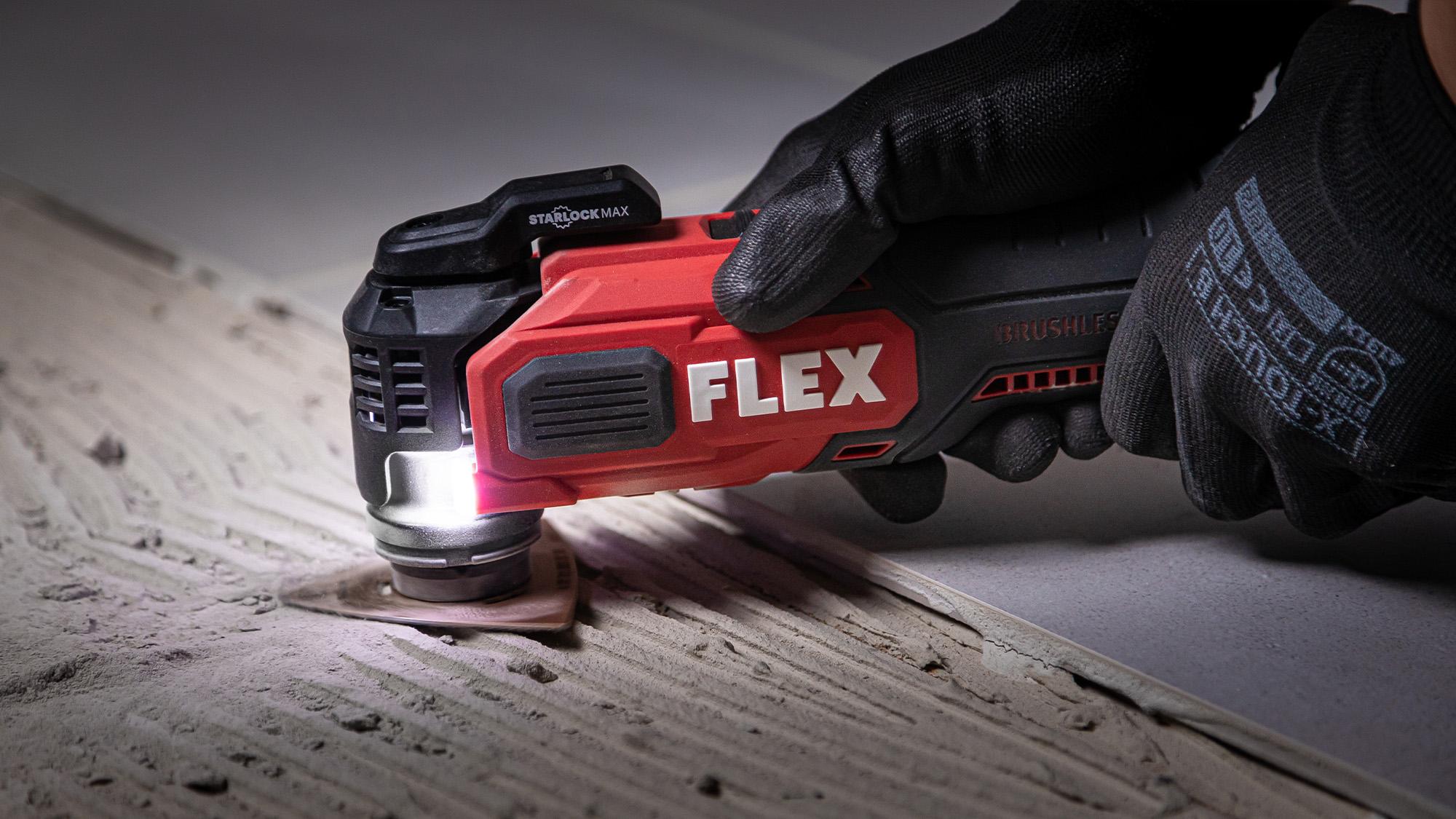 Fliesenkleber abkratzen mit dem FLEX Multitool